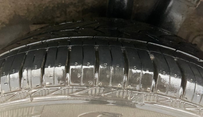 2015 Hyundai Grand i10 SPORTZ 1.2 KAPPA VTVT, Petrol, Manual, 86,657 km, Left Rear Tyre Tread