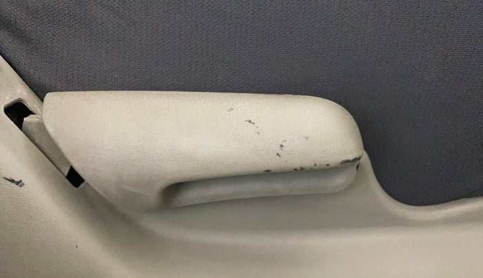 2014 Maruti Celerio VXI, CNG, Manual, 49,181 km, Driver Side Adjustment Panel