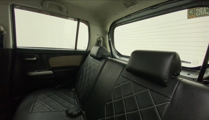 2014 Maruti Wagon R 1.0 VXI, Petrol, Manual, 31,863 km, Right Side Rear Door Cabin