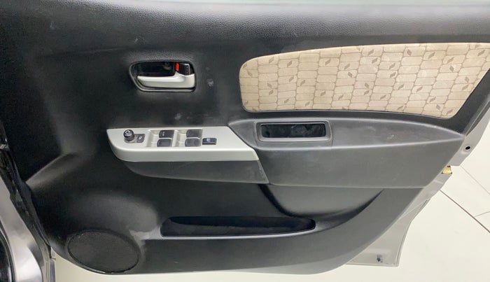 2014 Maruti Wagon R 1.0 VXI, Petrol, Manual, 31,863 km, Driver Side Door Panels Control