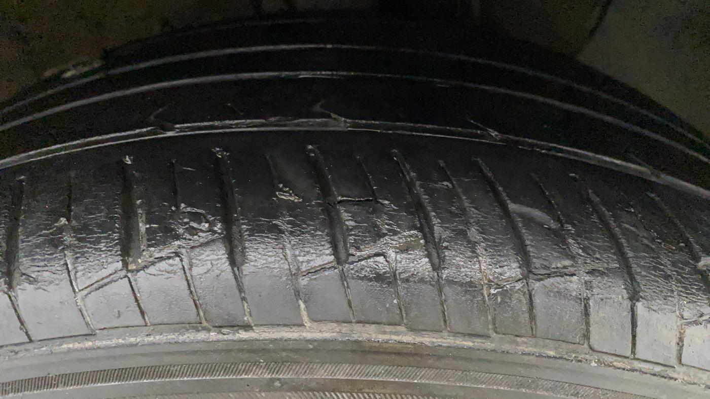 2018 Hyundai Verna 1.6 SX VTVT, Petrol, Manual, 32,097 km, Right Front Tyre Tread