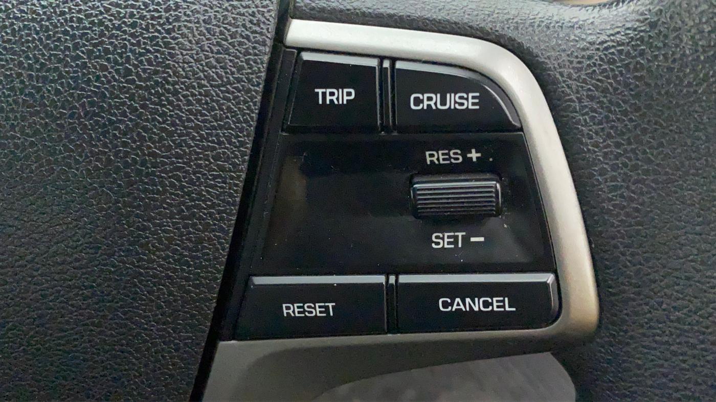 2018 Hyundai Verna 1.6 SX VTVT, Petrol, Manual, 32,097 km, Adaptive Cruise Control