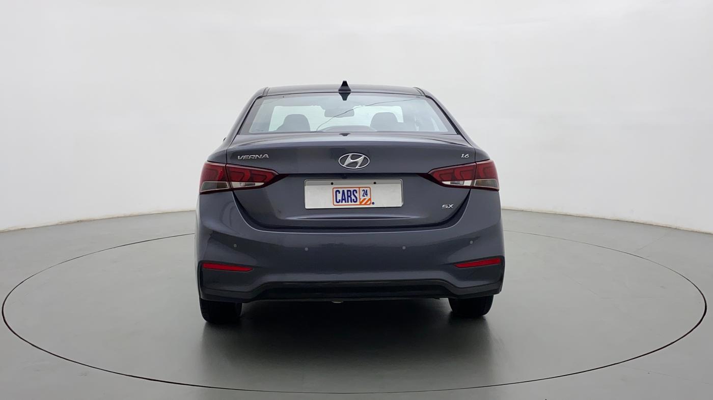 2018 Hyundai Verna 1.6 SX VTVT, Petrol, Manual, 32,097 km, Back/Rear