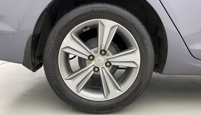 2018 Hyundai Verna 1.6 SX VTVT, Petrol, Manual, 32,097 km, Right Rear Wheel