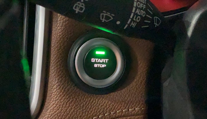 2021 MG HECTOR PLUS SHARP 1.5 PETROL TURBO HYBRID MT 6-STR, Petrol, Manual, 27,661 km, Keyless Start/ Stop Button