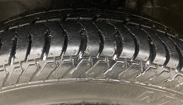 2018 Maruti Alto K10 VXI (O) AMT, Petrol, Automatic, 43,132 km, Left Front Tyre Tread