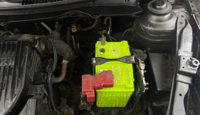 2014 Maruti Swift VXI, Petrol, Manual, 8,982 km, Engine View - Left