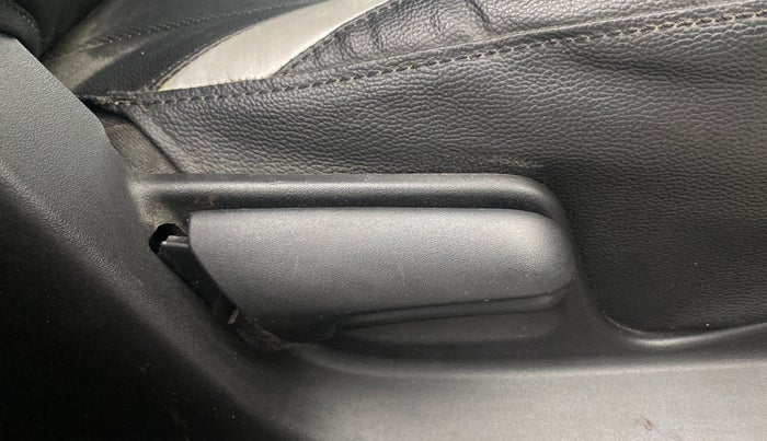 2014 Maruti Swift VXI, Petrol, Manual, 8,982 km, Driver Side Adjustment Panel