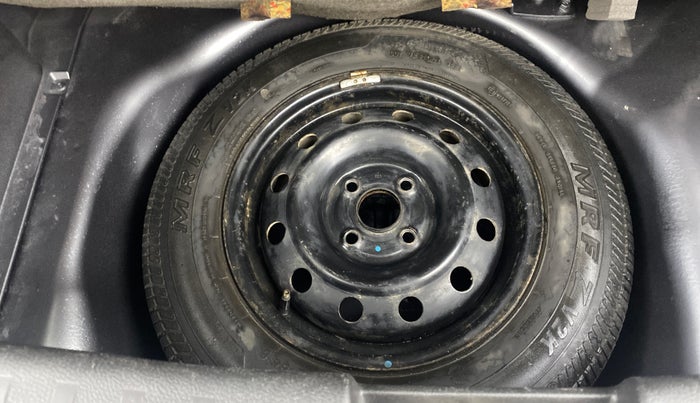 2014 Maruti Swift VXI, Petrol, Manual, 8,982 km, Spare Tyre