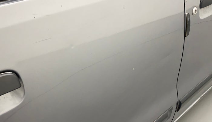 2014 Maruti Wagon R 1.0 LXI, CNG, Manual, 1,23,475 km, Right rear door - Slightly dented