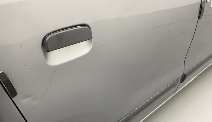 2014 Maruti Wagon R 1.0 LXI, CNG, Manual, 1,23,475 km, Right rear door - Minor scratches