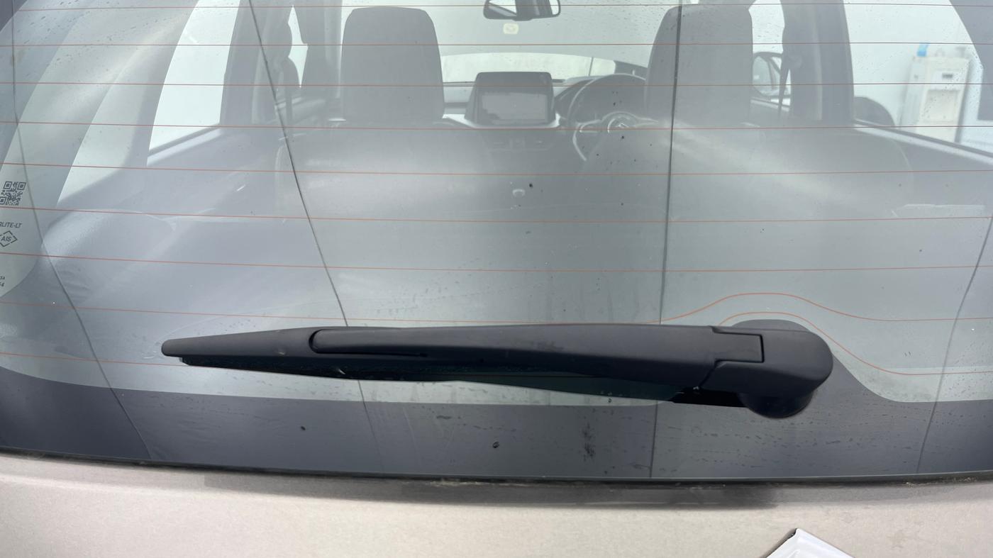 2023 Maruti BREZZA ZXI + SMART HYBRID, Petrol, Manual, 22,146 km, Rear Wiper