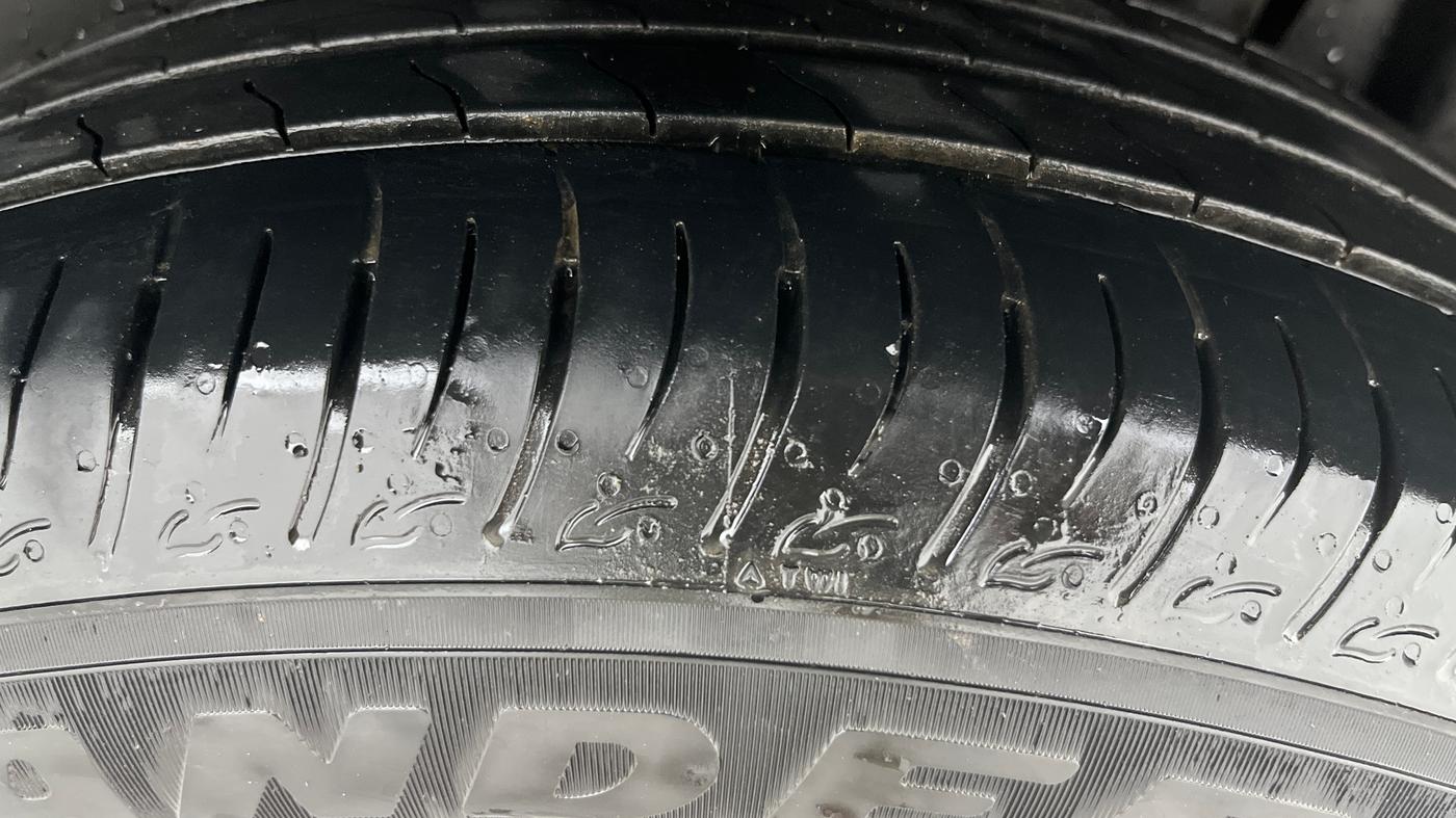 2023 Maruti BREZZA ZXI + SMART HYBRID, Petrol, Manual, 22,146 km, Left Rear Tyre Tread