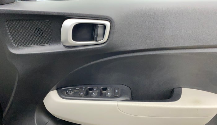 2025 Hyundai VENUE S Plus 1.2 Petrol MT, Petrol, Manual, 7,369 km, Driver Side Door Panels Control