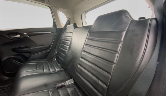 2017 Honda WR-V 1.2 i-VTEC VX MT, Petrol, Manual, 49,898 km, Right Side Door Cabin View