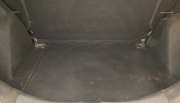 2017 Honda WR-V 1.2 i-VTEC VX MT, Petrol, Manual, 49,898 km, Boot Inside View