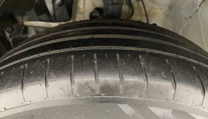 2017 Honda WR-V 1.2 i-VTEC VX MT, Petrol, Manual, 49,898 km, Left Front Tyre Tread