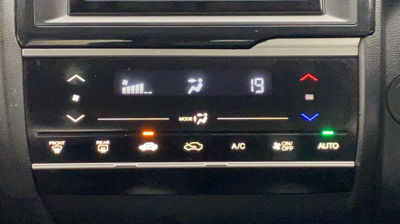 2017 Honda WR-V 1.2 i-VTEC VX MT, Petrol, Manual, 49,898 km, Automatic Climate Control