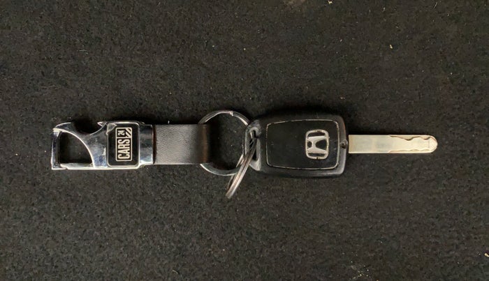 2017 Honda WR-V 1.2 i-VTEC VX MT, Petrol, Manual, 49,898 km, Key Close-up