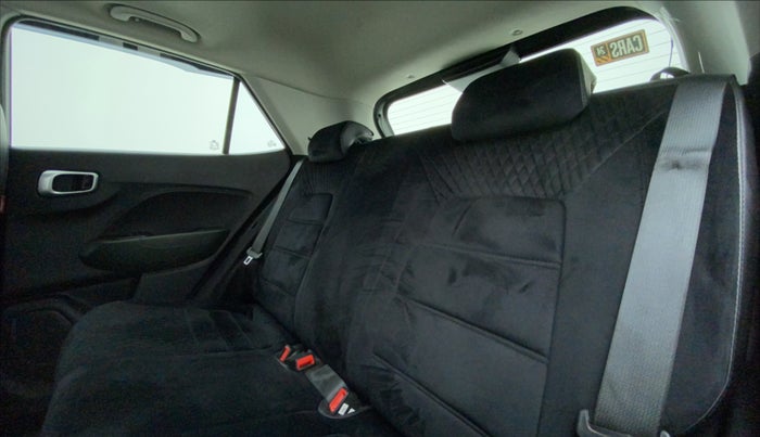 2019 Hyundai VENUE SX PLUS 1.0 TURBO DCT, Petrol, Automatic, 47,936 km, Right Side Rear Door Cabin