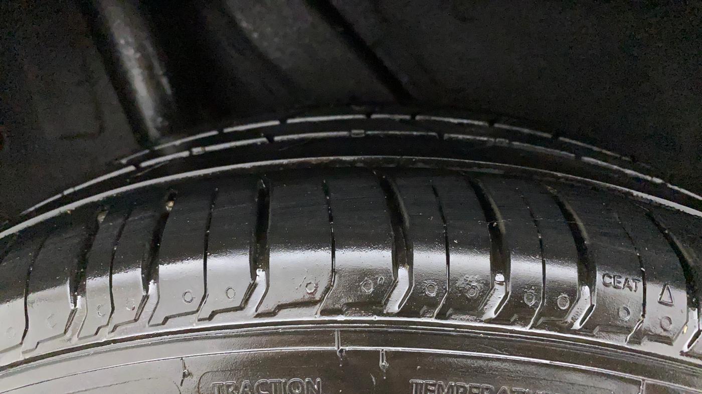 2019 Hyundai VENUE SX PLUS 1.0 TURBO DCT, Petrol, Automatic, 47,936 km, Right Rear Tyre Tread