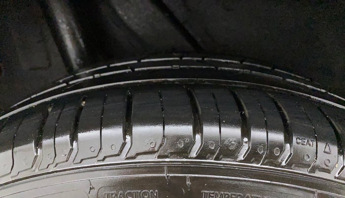 2019 Hyundai VENUE SX PLUS 1.0 TURBO DCT, Petrol, Automatic, 47,936 km, Right Rear Tyre Tread