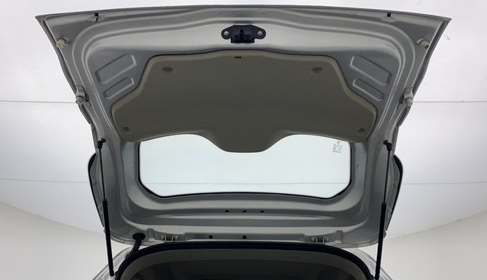 2020 Renault TRIBER 1.0 RXT AT, Petrol, Automatic, 11,256 km, Boot Door Open