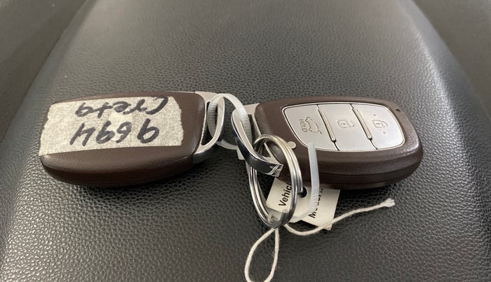 2017 Hyundai Creta SX PLUS 1.6 PETROL, Petrol, Manual, 96,417 km, Key Close Up