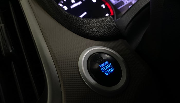 2017 Hyundai Creta SX PLUS 1.6 PETROL, Petrol, Manual, 96,417 km, Keyless Start/ Stop Button