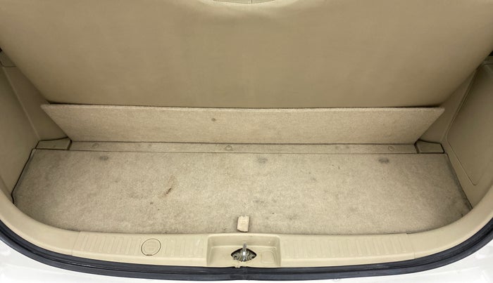 2014 Maruti Ertiga VXI, Petrol, Manual, 37,558 km, Boot Inside