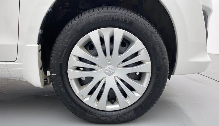 2014 Maruti Ertiga VXI, Petrol, Manual, 37,558 km, Right Front Wheel
