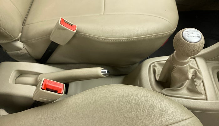 2014 Maruti Ertiga VXI, Petrol, Manual, 37,558 km, Gear Lever