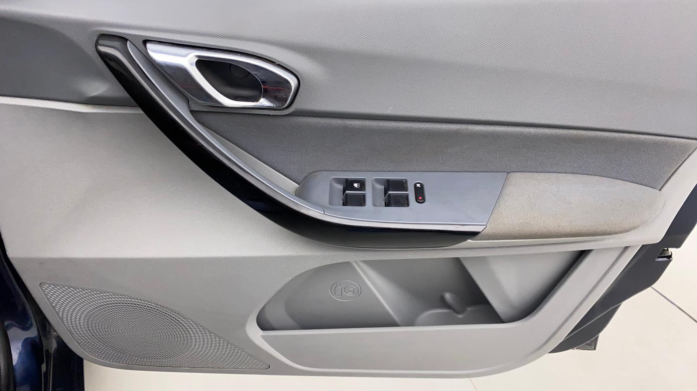 2021 Tata TIGOR XZA PLUS PETROL, Petrol, Automatic, 36,586 km, Driver Side Door Panels Control
