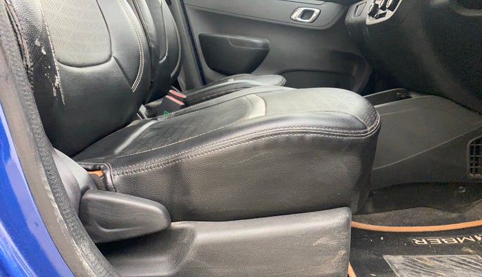 2020 Renault Kwid CLIMBER 1.0 AMT (O), Petrol, Automatic, 76,660 km, Driver Side Adjustment Panel