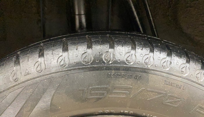 2020 Renault Kwid CLIMBER 1.0 AMT (O), Petrol, Automatic, 76,660 km, Right Rear Tyre Tread