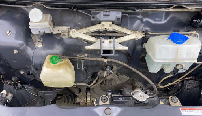 2017 Maruti Eeco 7 STR, Petrol, Manual, 13,946 km, Engine View