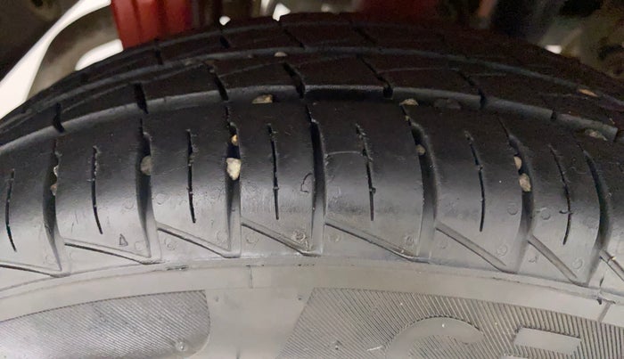 2021 Maruti Alto LXI O, Petrol, Manual, 18,418 km, Right Rear Tyre Tread