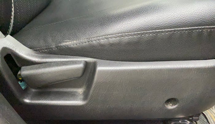 2021 Maruti Alto LXI O, Petrol, Manual, 18,418 km, Driver Side Adjustment Panel