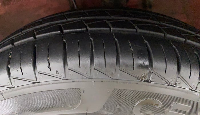 2021 Maruti Alto LXI O, Petrol, Manual, 18,418 km, Left Front Tyre Tread
