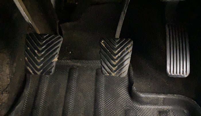 2020 KIA SELTOS HTK PLUS 1.5 DIESEL, Diesel, Manual, 1,47,705 km, Pedals