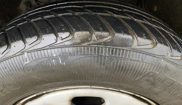 2015 Renault Duster RXL PETROL, Petrol, Manual, 54,271 km, Right Front Tyre Tread