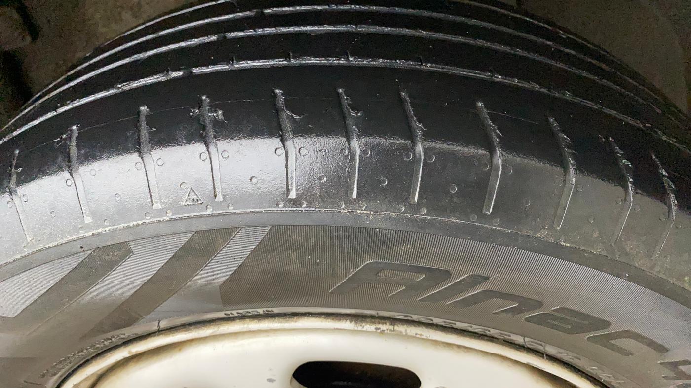2015 Renault Duster RXL PETROL, Petrol, Manual, 54,271 km, Left Rear Tyre Tread
