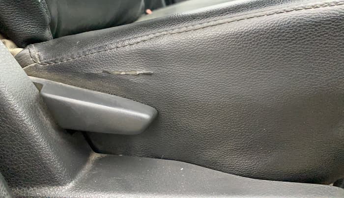 2015 Renault Duster RXL PETROL, Petrol, Manual, 54,271 km, Driver Side Adjustment Panel
