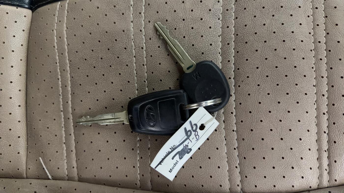 2018 Hyundai Grand i10 SPORTZ 1.2 KAPPA VTVT, Petrol, Manual, 49,829 km, Key Close Up