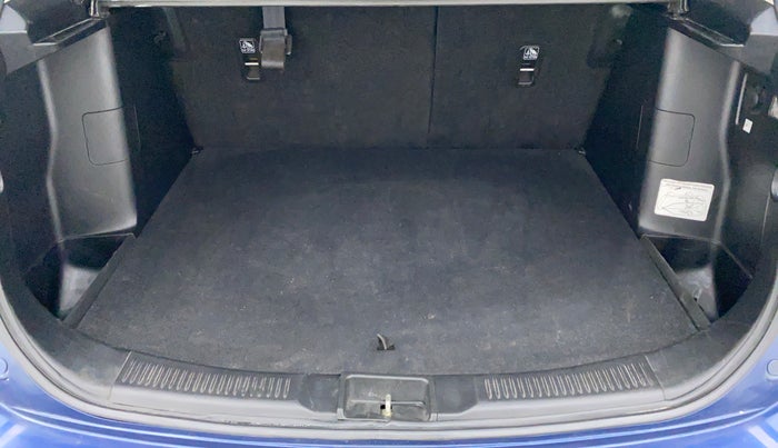 2020 Maruti S Cross ALPHA 1.5 SMART HYBRID, Petrol, Manual, 39,682 km, Boot Inside