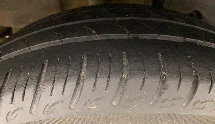 2018 Tata Tiago XZ PETROL, Petrol, Manual, 38,272 km, Right Rear Tyre Tread