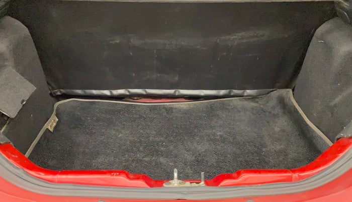 2018 Tata Tiago XZ PETROL, Petrol, Manual, 38,272 km, Boot Inside
