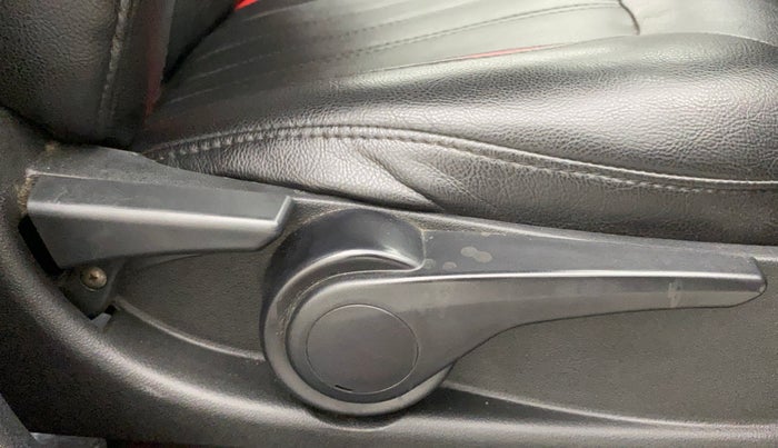 2018 Tata Tiago XZ PETROL, Petrol, Manual, 38,272 km, Driver Side Adjustment Panel