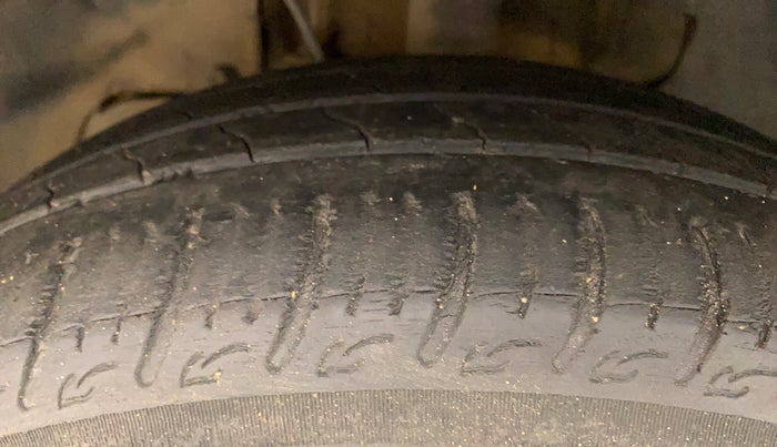 2018 Tata Tiago XZ PETROL, Petrol, Manual, 38,272 km, Left Front Tyre Tread