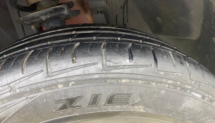 2021 Jeep Compass SPORT 1.4 PETROL, Petrol, Manual, 81,469 km, Right Front Tyre Tread